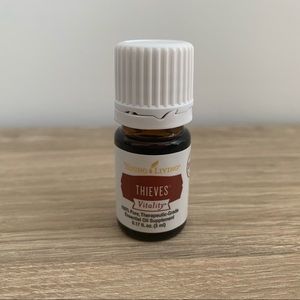Young Living Thieves Essential Oil Blend 5ml